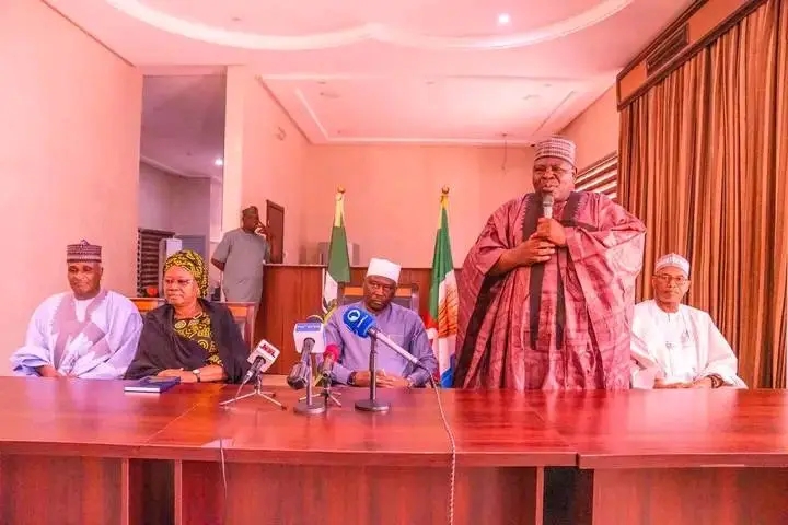 Adamawa Governor Fintiri Cautions APC Members Against Disloyalty Following Primaries