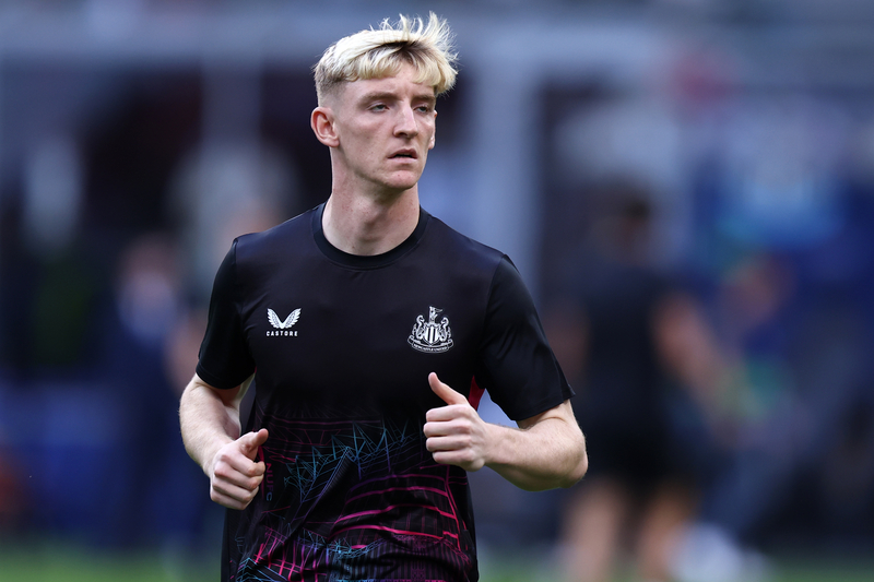 Barcelona Beat Arsenal, Bayern to Anthony Gordon Transfer