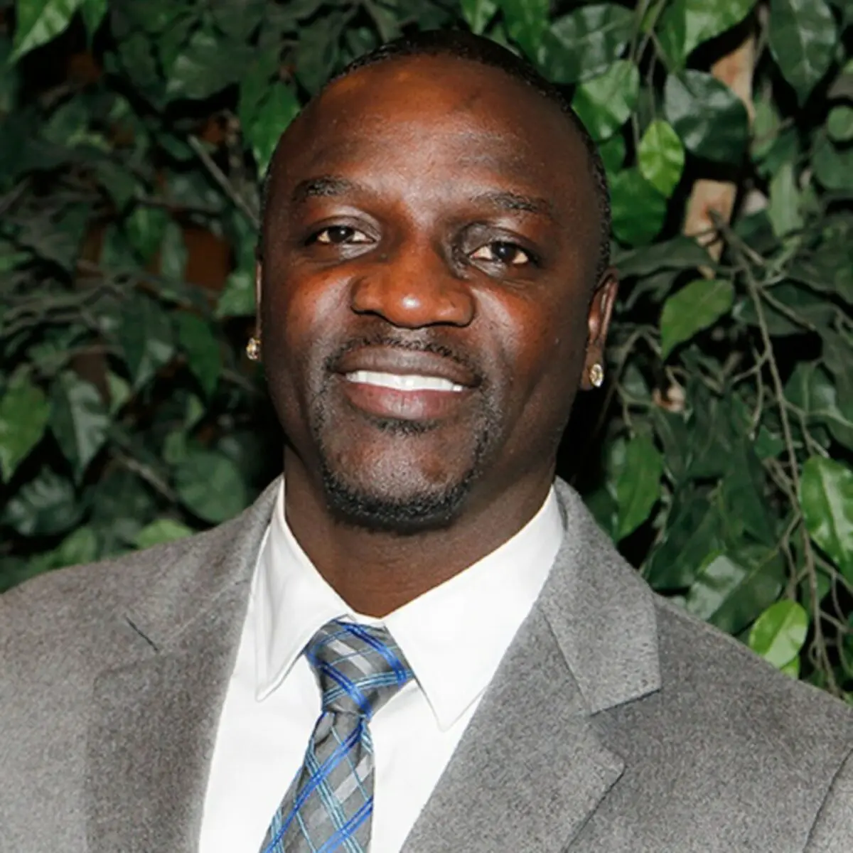 Akon Reflects: Fewer Women, More Challenges