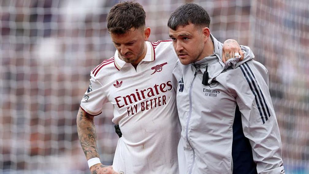 Key Arsenal Defender Ruled Out for Season Ahead of UCL Final
