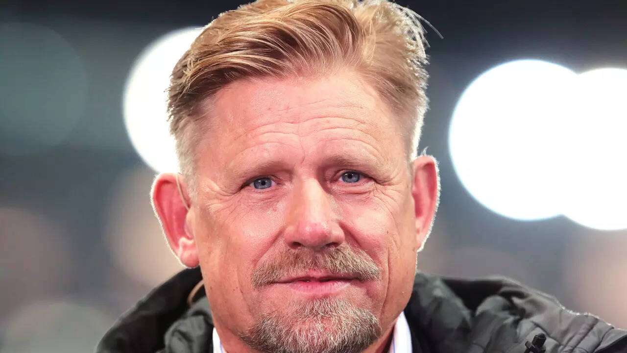 Schmeichel and Ljungberg Diverge on PFA Player of the Season Pick