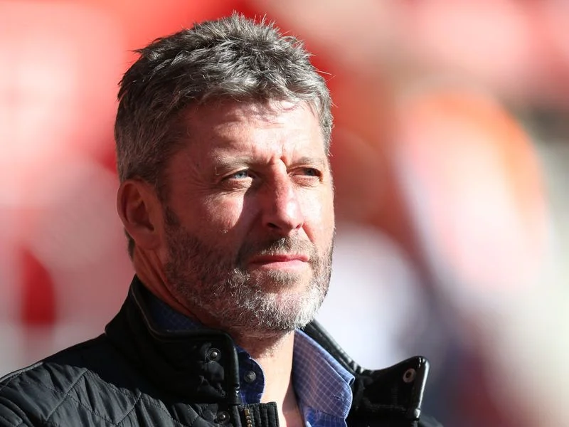Andy Townsend Urges Xabi Alonso to Ditch Robert Sanchez at Chelsea