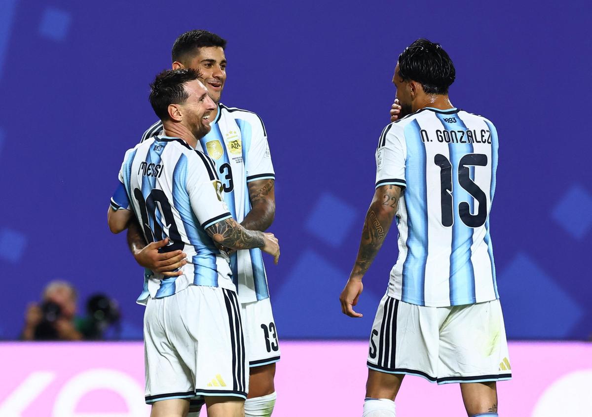 Lionel Messi Breaks World Cup Goal Record in Argentina's 3-0 Win Over Algeria