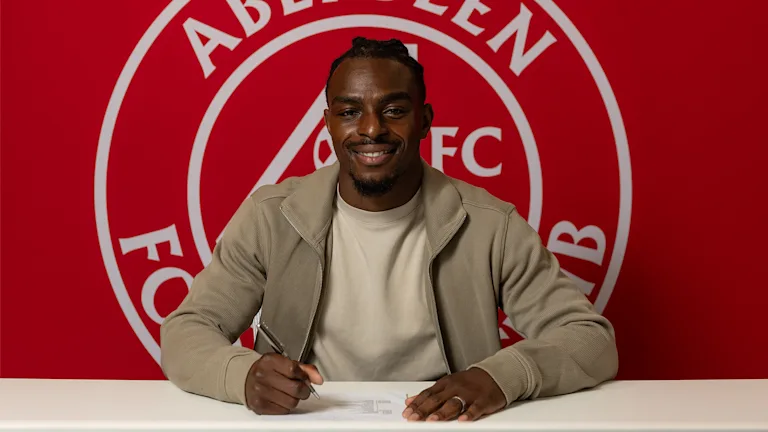 Aberdeen Signs Nigerian Striker Toyosi Olusunya on Two-Year Deal