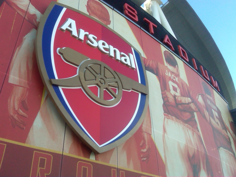 Arsenal Open to Bids for Trio; Man Utd in Talks for Nmecha
